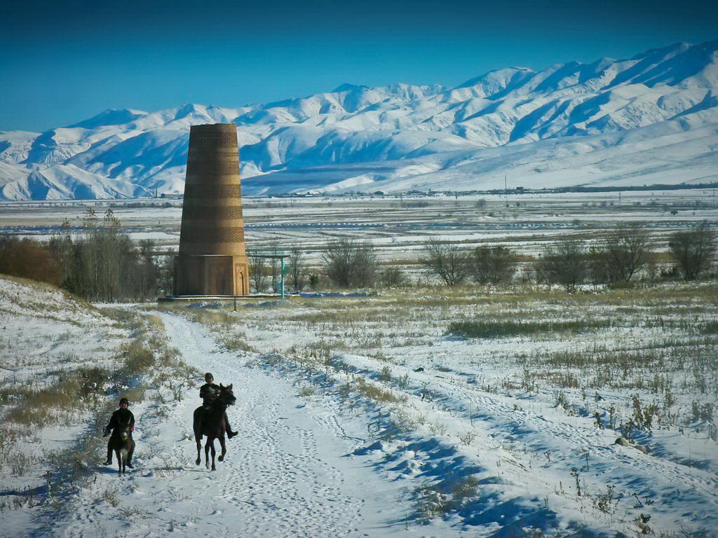 Di Balik Gunung Surgawi dan Padang Gembala (Kirgizstan & Kazakhstan, April 2025)